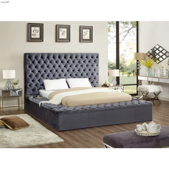 Bliss Queen Grey Bed Room Scene