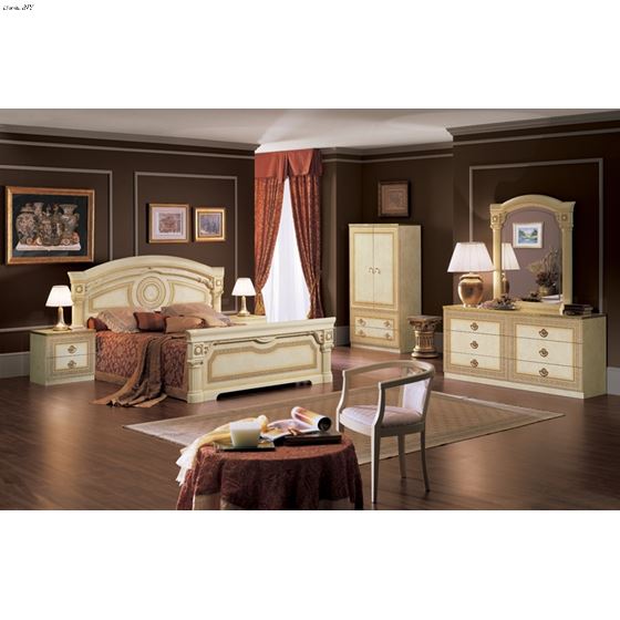 Aida Ivory and Gold 6 Drawer Double Dresser in set