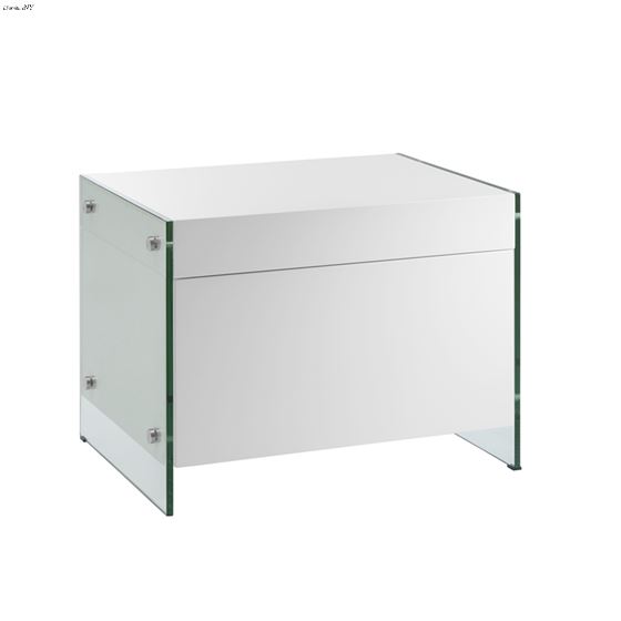 IL Vetro High Gloss White Lacquer Nightstand / End